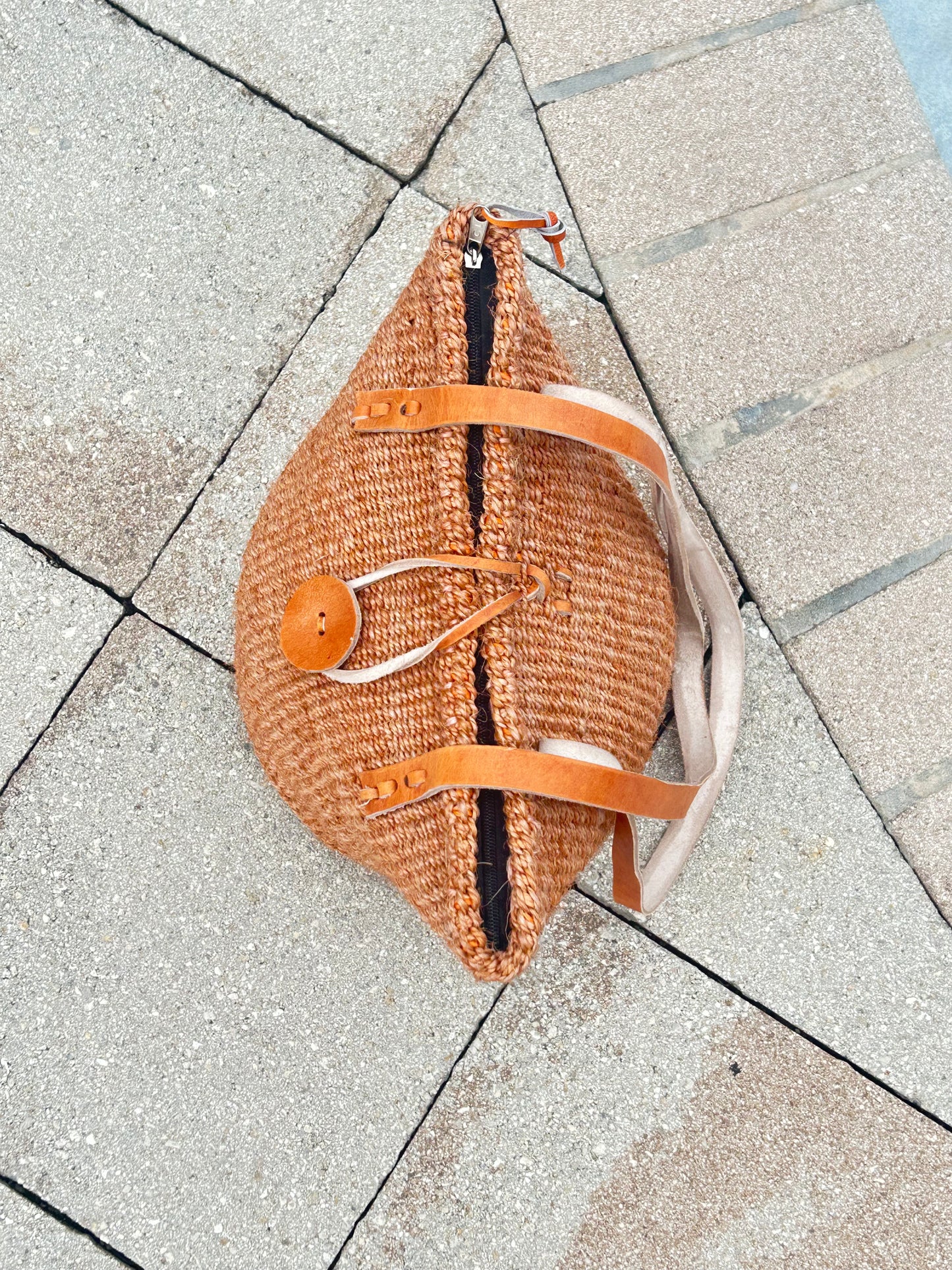 Hand Made sisal Bag with zipper-Size 10" image 3